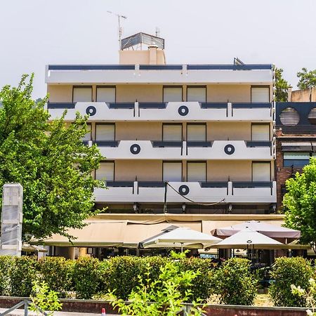 Jolly Hotel Igoumenitsa Bagian luar foto