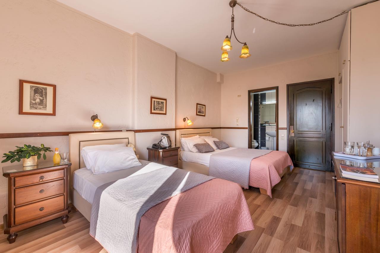 Jolly Hotel Igoumenitsa Bagian luar foto