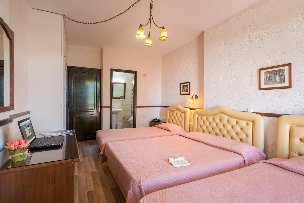 Jolly Hotel Igoumenitsa Bagian luar foto