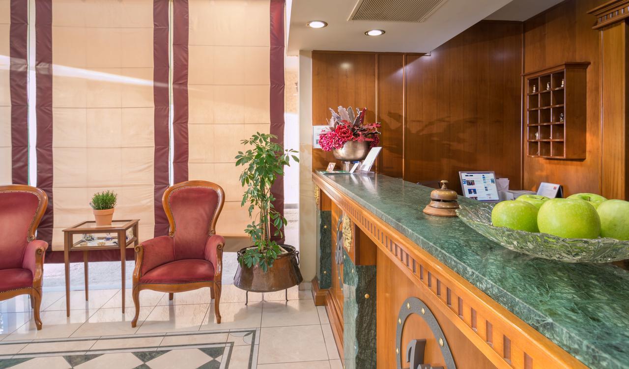 Jolly Hotel Igoumenitsa Bagian luar foto