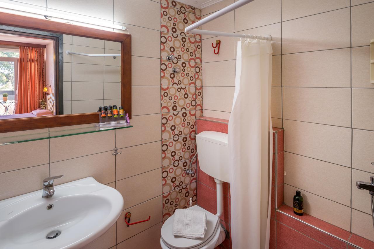 Jolly Hotel Igoumenitsa Bagian luar foto